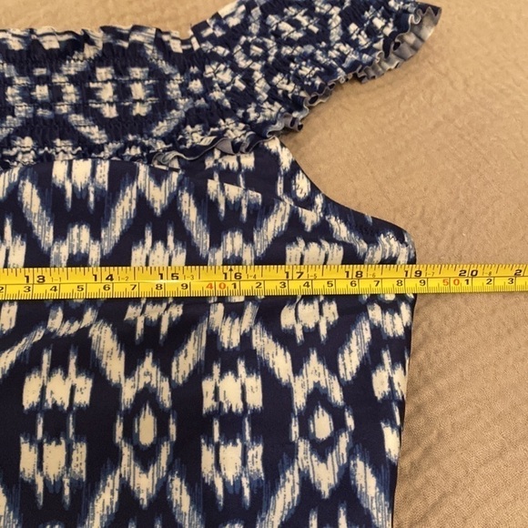 Old Navy blue and white one pieces swimwear. Size XXL - Picture 8 of 11